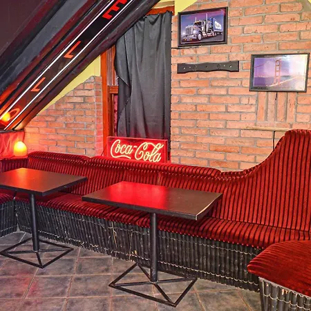 Apartment Brique Jobb Mint Othon *