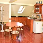 شقة Brique Jobb Mint Othon *