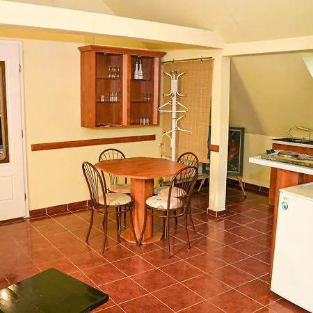 Brique Jobb Mint Othon Apartment