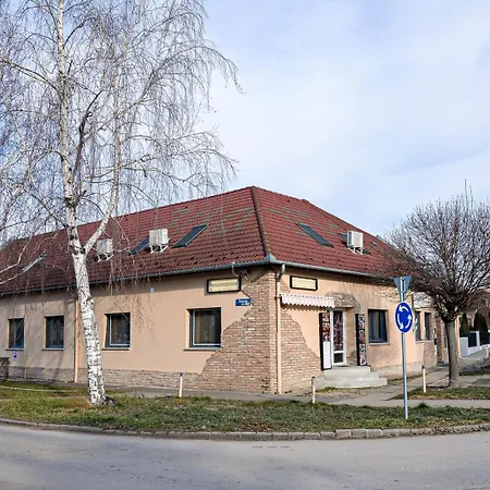 Brique Jobb Mint Othon Hajduszoboszlo
