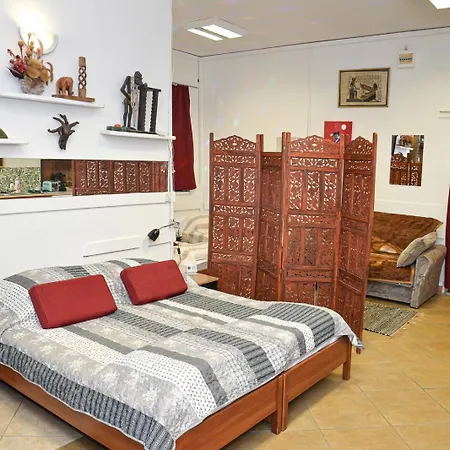 Apartment Brique Jobb Mint Othon Hajduszoboszlo
