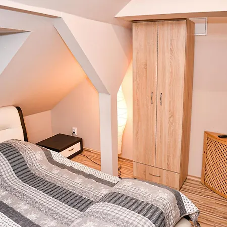Brique Jobb Mint Othon Apartament