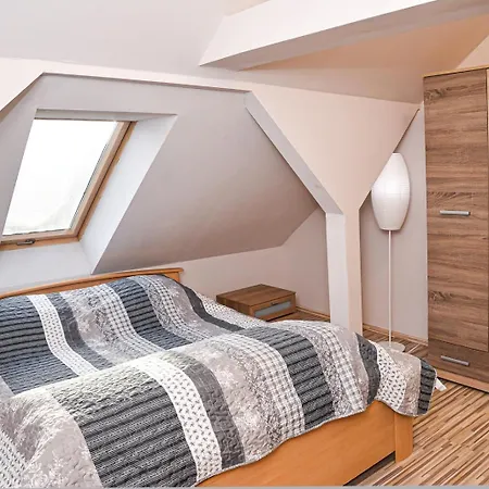 Apartment Brique Jobb Mint Othon